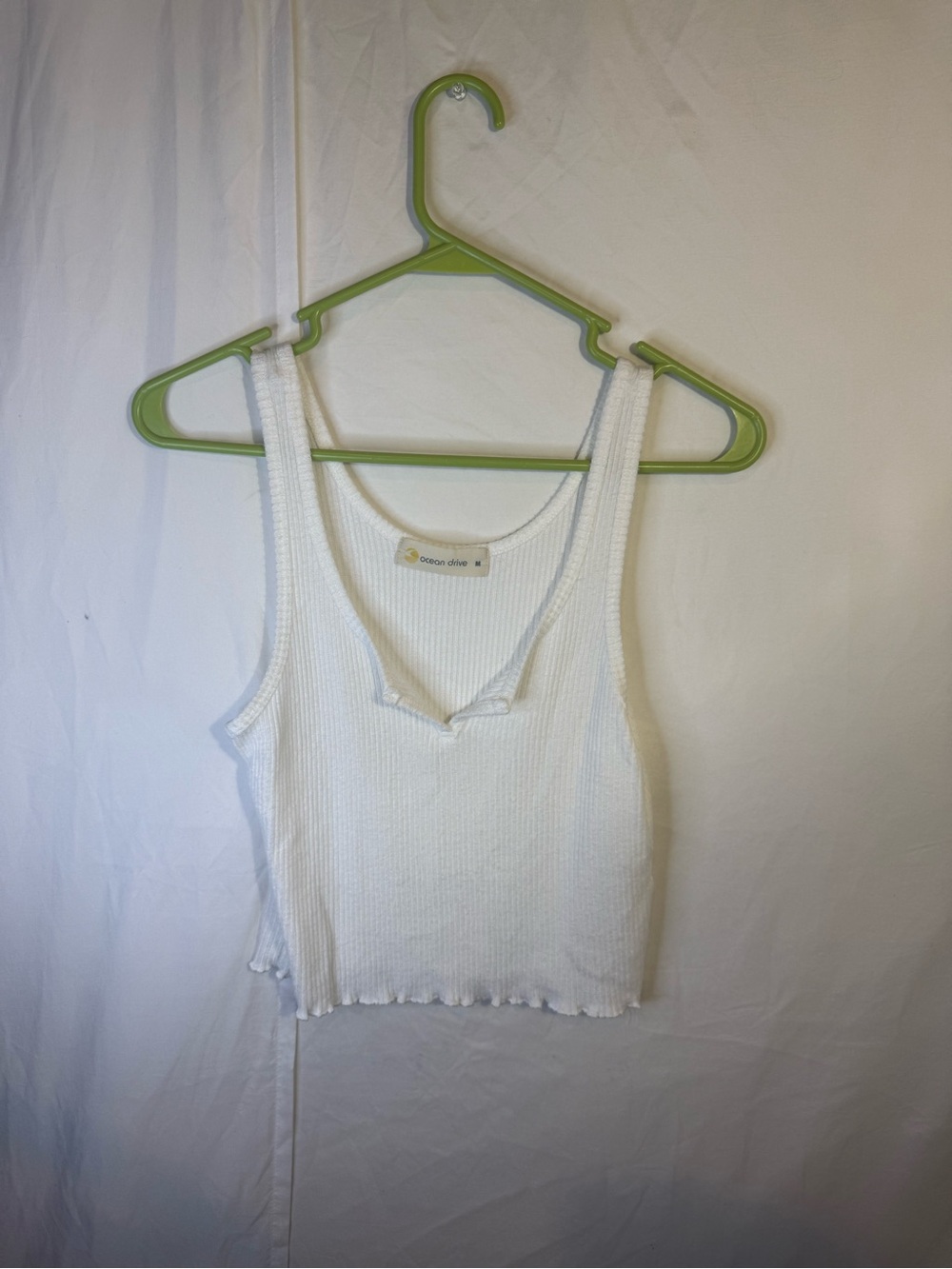 Ocean Drive White Ribbed V-Neck Cropped Tank Top